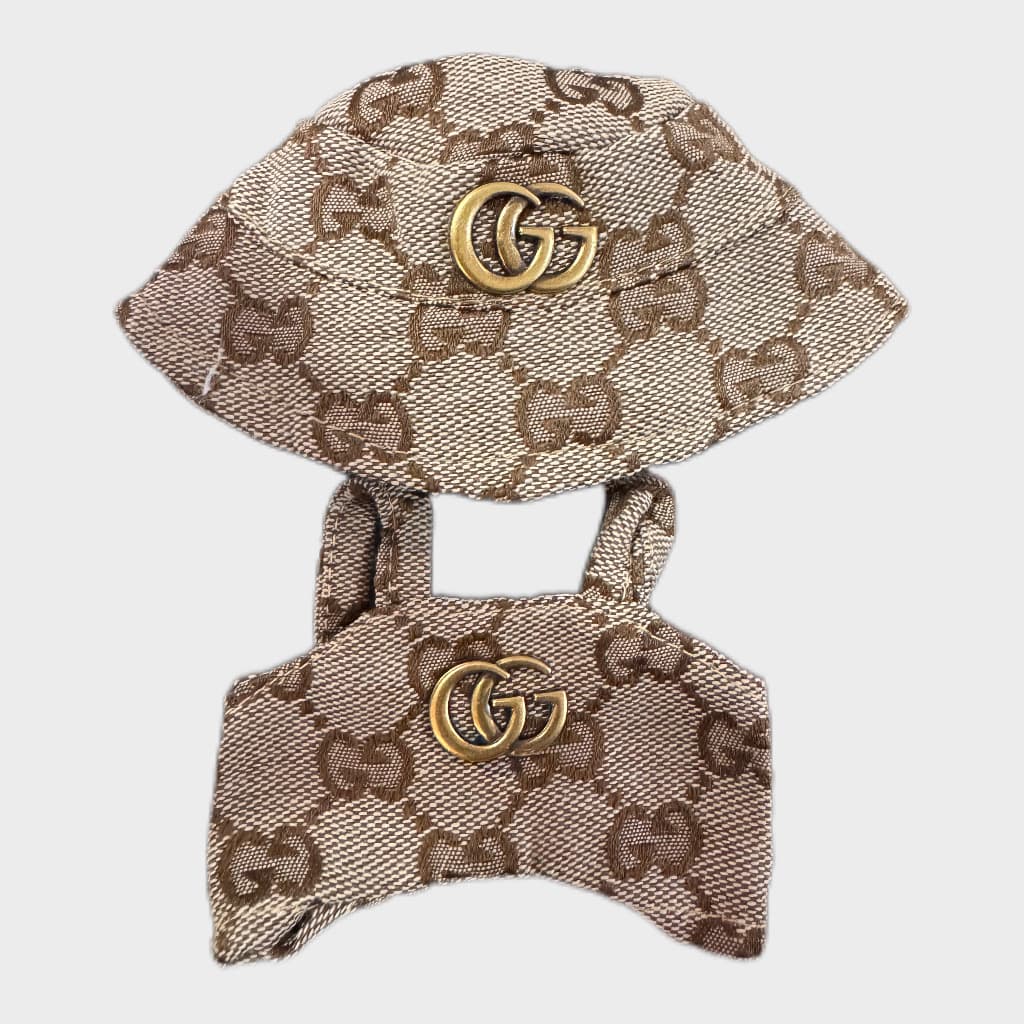 Labubu - Ropa Gucci Café Overol y Sombrero